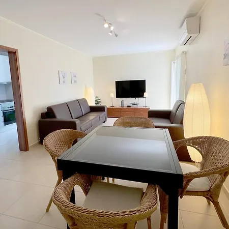 On Da Rocha With Wifi And Garage By Amcf *